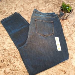 Old Navy | Famous Jeans Mid-Rise Curvy Skinny